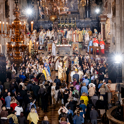 byzantinisches Pontifikalamt Stephansdom / Erzdiözese Wien/ Schönlaub byzantinisches Pontifikalamt Stephansdom